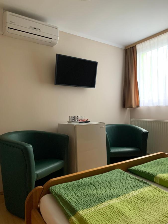 Fenyves Family Rooms And Bungalows Hajdúszoboszló Dış mekan fotoğraf