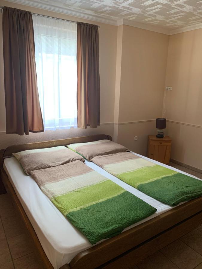 Fenyves Family Rooms And Bungalows Hajdúszoboszló Dış mekan fotoğraf
