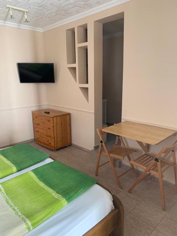 Fenyves Family Rooms And Bungalows Hajdúszoboszló Dış mekan fotoğraf